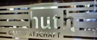 Huth Gastwirtschaft Logo auf Glas